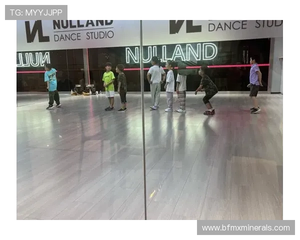 重庆街舞队荣登全国力量排行榜第八名展现青春活力与团队精神